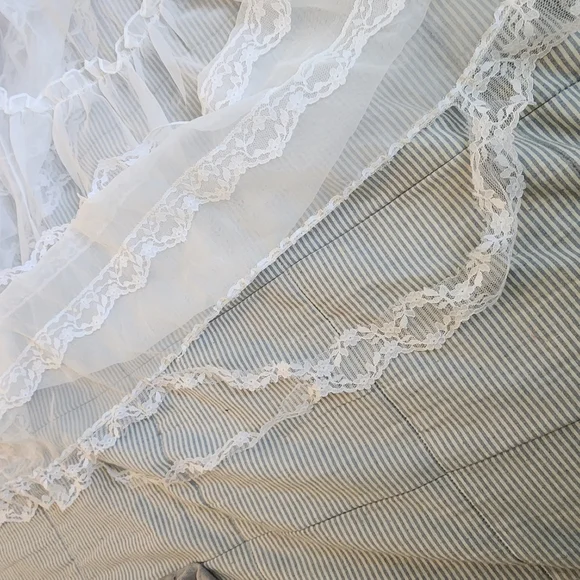 *RESERVED* Vintage Midsize Chiffon Long Sleeve Drop Waist Wedding Dress - Picture 7 of 7